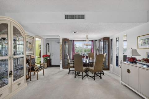 3900 Oaks Clubhouse Drive #410, Pompano Beach FL - photo 13 of 43
