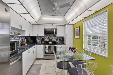 3900 Oaks Clubhouse Drive #410, Pompano Beach FL - photo 14 of 43