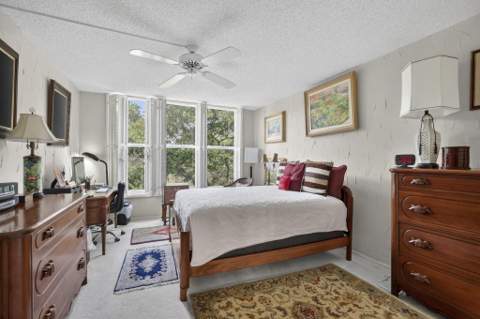 3900 Oaks Clubhouse Drive #410, Pompano Beach FL - photo 19 of 43