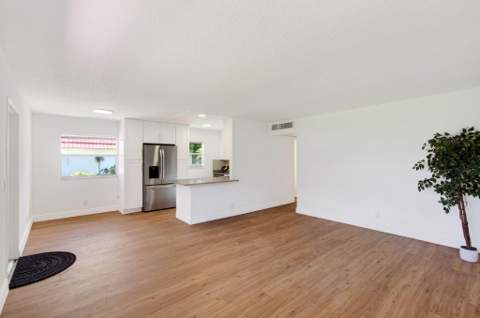 221 Waterford #J, Delray Beach FL - photo 11 of 54