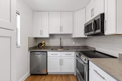 221 Waterford #J, Delray Beach FL - photo 8 of 54