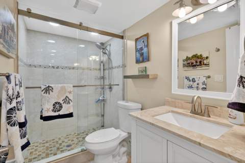 1600 NE Dixie Highway #9 104, Jensen Beach FL - photo 11 of 23