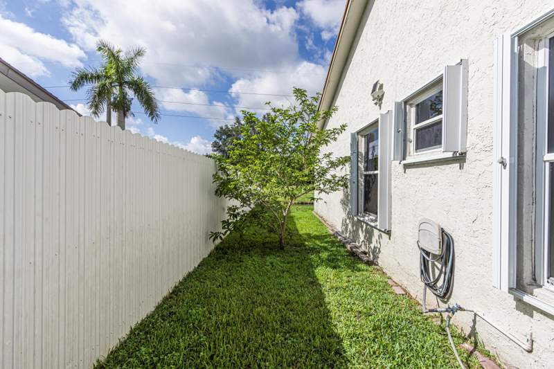 3 bedroom Single Family Residence at 16942 SW 5th Way, BONAVENTURE LAKES ADD 2, Weston — photo 5