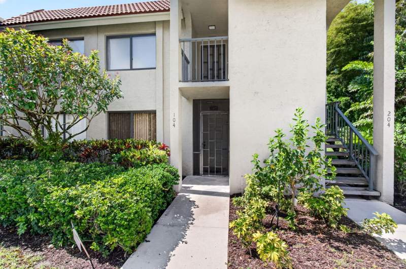 3 bedroom Condominium at 5561 Fairway Park Drive #104, Indian Spring, Boynton Beach — photo 2