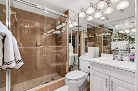 5561 Fairway Park Drive #104, Boynton Beach FL - photo 20 of 24