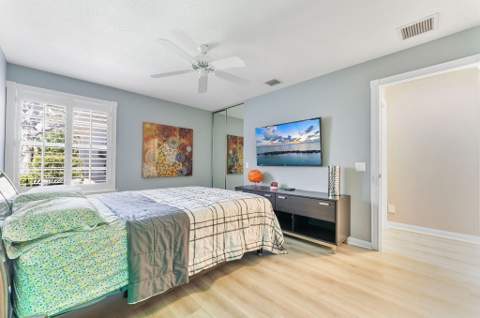 8210 Saint Johns Court, Wellington FL - photo 17 of 27