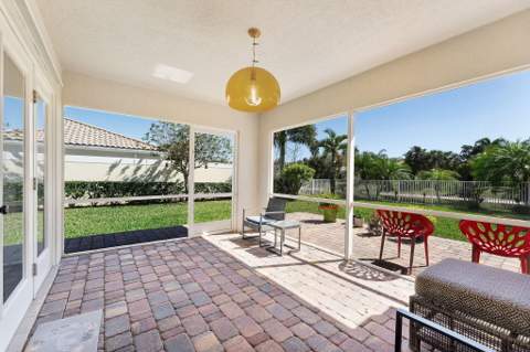 8210 Saint Johns Court, Wellington FL - photo 21 of 27