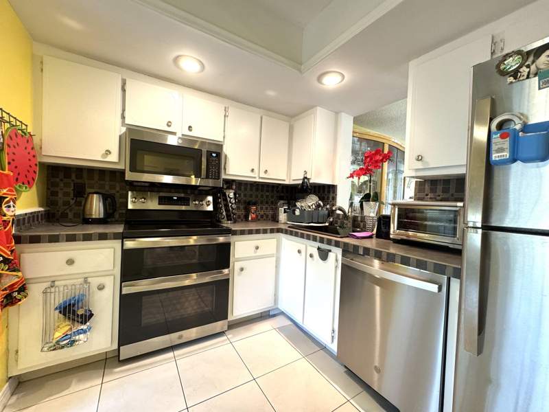 1 bedroom Condominium at 14671 Bonaire Boulevard #304, Villages Of Oriole Bonaire, Delray Beach — photo 4