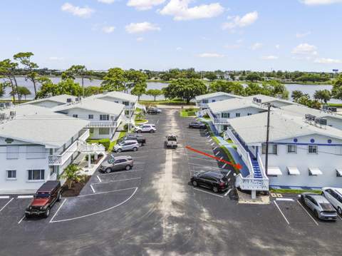 1950 Lake Osborne Drive #9, Lake Worth Beach FL - photo 16 of 19
