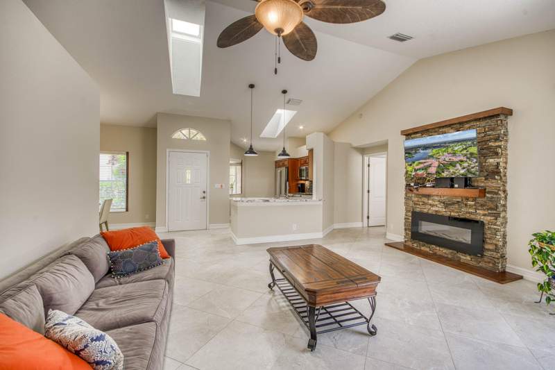 3 bedroom Single Family Residence at 20 Via Aurelia, Villa D Este at PGA National, Palm Beach Gardens — photo 4