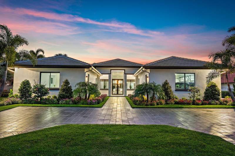 5 bedroom Single Family Residence at 6087 Wildcat Run, Ibis Golf And Country Club 7, West Palm Beach — photo 2