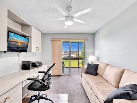 4038 Swansea B, Deerfield Beach FL - photo 17 of 38