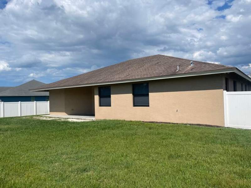 4 bedroom Single Family Residence at 5831 NW Dooley, Port St Lucie Section 46 1st Replat, Port St. Lucie — photo 5