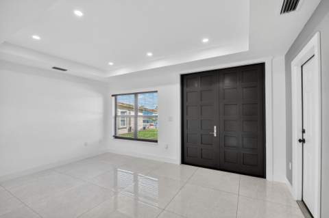 4944 Mcconnell Street, Lake Worth FL - photo 9 of 28