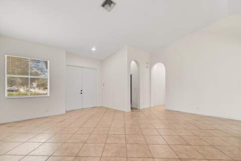 5961 Spanish River Road, Fort Pierce FL - photo 9 of 49