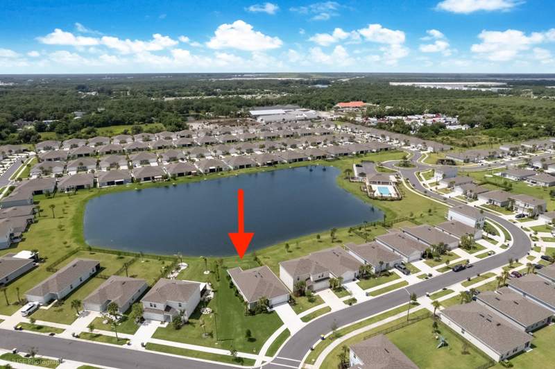 4 bedroom Single Family Residence at 423 Acai Lane, Avalon Crossing Phase II, Fort Pierce — photo 4