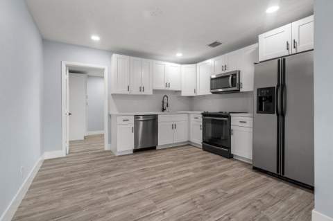 2923 NW 48th Street, Fort Lauderdale FL - photo 8 of 27