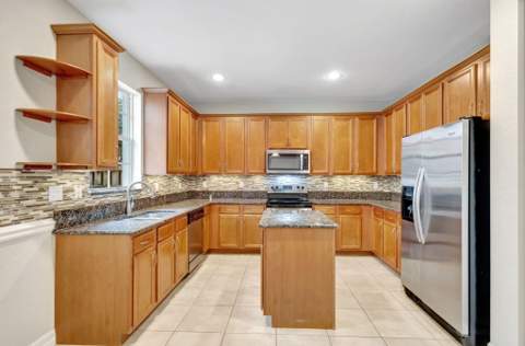575 Dakota Drive, Jupiter FL - photo 13 of 63