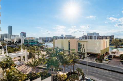 3001 S Ocean Drive #727, Hollywood FL - photo 9 of 36