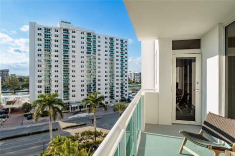 3001 S Ocean Drive #727, Hollywood FL - photo 10 of 36
