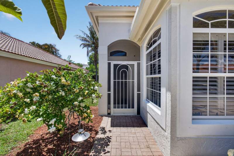 4 bedroom Single Family Residence at 5137 Elpine Way, Woodbine Par E, Riviera Beach — photo 5