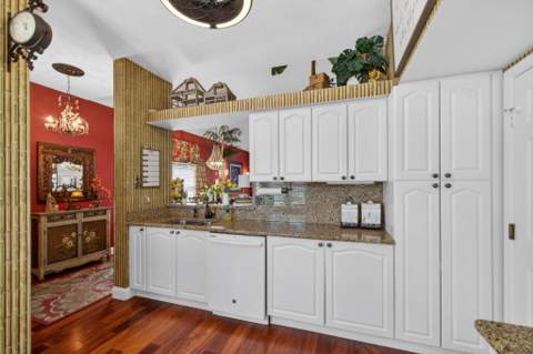 5137 Elpine Way, Riviera Beach FL - photo 19 of 103