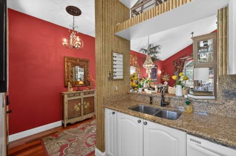 5137 Elpine Way, Riviera Beach FL - photo 22 of 103