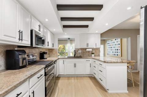 1431 NW 70th Way, Plantation FL - photo 12 of 60