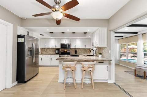 1431 NW 70th Way, Plantation FL - photo 13 of 60