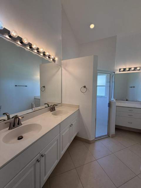 633 NW Whitfield Way, Port St. Lucie FL - photo 10 of 30