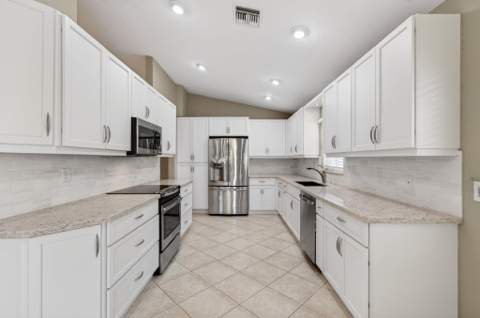 11583 Ballylee Terrace, Boynton Beach FL - photo 10 of 88