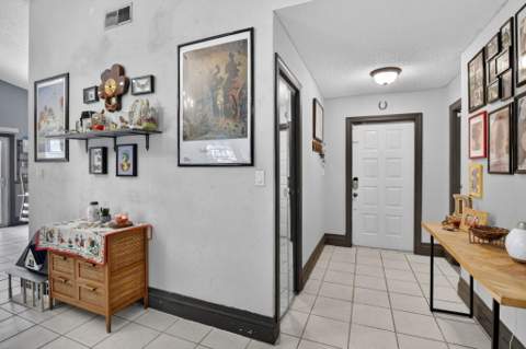 13970 Oaklawn Place, Davie FL - photo 11 of 53