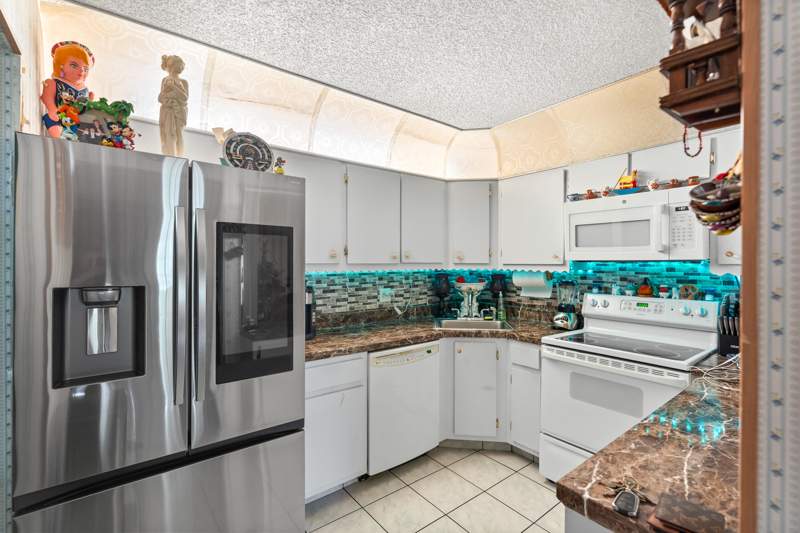 2 bedroom Condominium at 4996 Sable Pine Circle #A1, Pine Ridge At Haverhill Condo, West Palm Beach — photo 2
