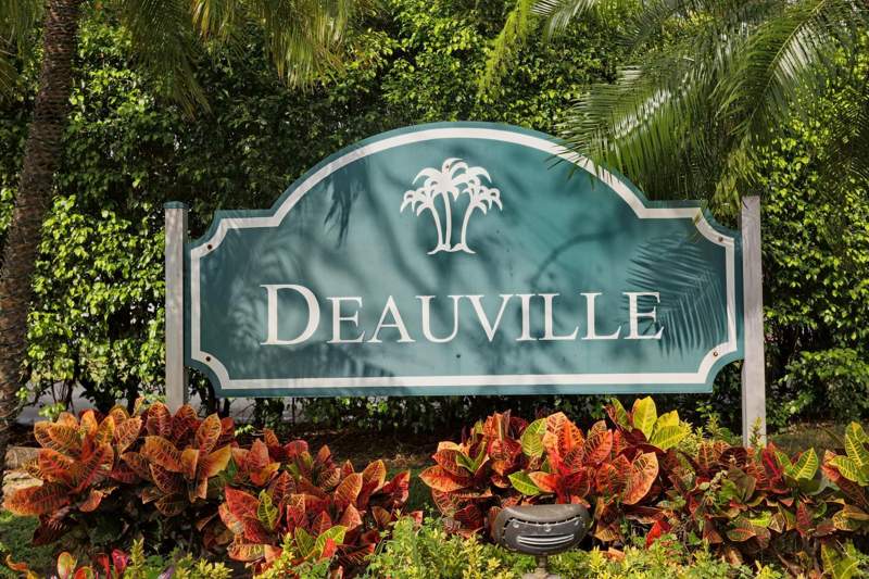 2 bedroom Condominium at 6550 S Oriole Boulevard #2050, Villages Of Oriole Deauville Condo, Delray Beach — photo 2