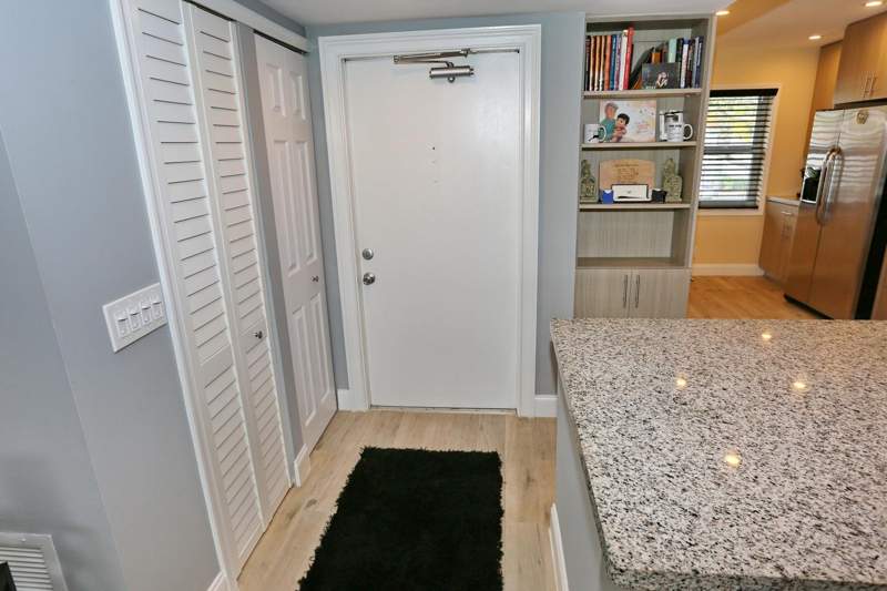 2 bedroom Condominium at 6550 S Oriole Boulevard #2050, Villages Of Oriole Deauville Condo, Delray Beach — photo 4