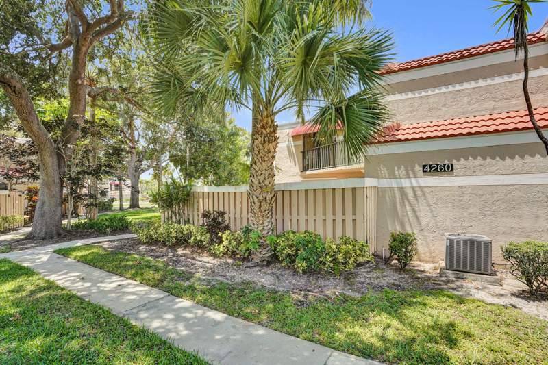 3 bedroom Townhouse at 4260 Village Drive #D, Le Village De Provence 2, Delray Beach — photo 3