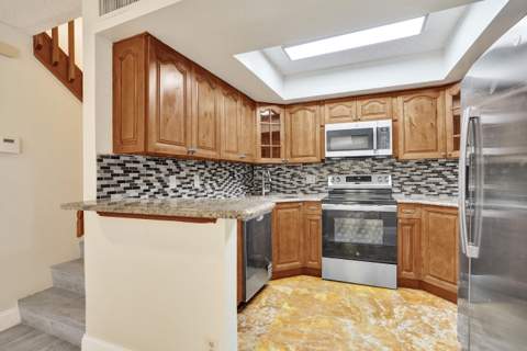 4260 Village Drive #D, Delray Beach FL - photo 10 of 33