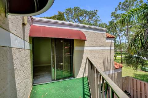 4260 Village Drive #D, Delray Beach FL - photo 23 of 33