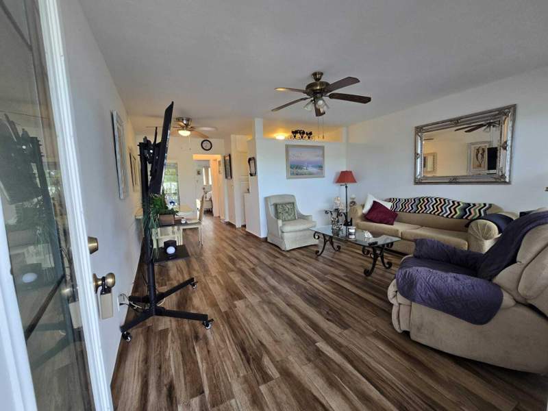 1 bedroom Stock Cooperative at 1000 SW 10th Avenue #19p, Rolen Lake Gardens Co-Op, Hallandale Beach — photo 2