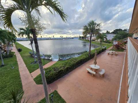 1000 SW 10th Avenue #19p, Hallandale Beach FL - photo 12 of 18