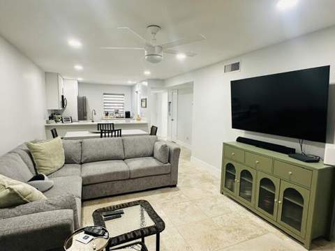 2601 NE 3rd Court #105, Boynton Beach FL - photo 15 of 50