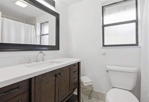 5330 Mendoza Street, West Palm Beach FL - photo 8 of 23
