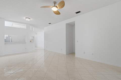 10168 Lombardy Drive, Tamarac FL - photo 24 of 38