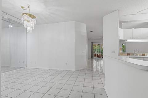 10168 Lombardy Drive, Tamarac FL - photo 14 of 38