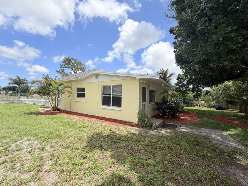 3 bedroom Single Family Residence at 4905 Williams Road, Highland Pines, Palm Beach Gardens — photo 4