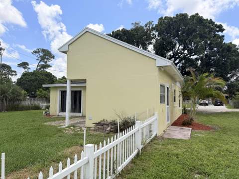 4905 Williams Road, Palm Beach Gardens FL - photo 10 of 38
