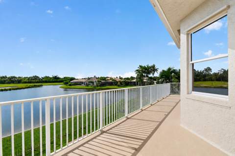 2214 Ridgewood Circle, Royal Palm Beach FL - photo 23 of 49