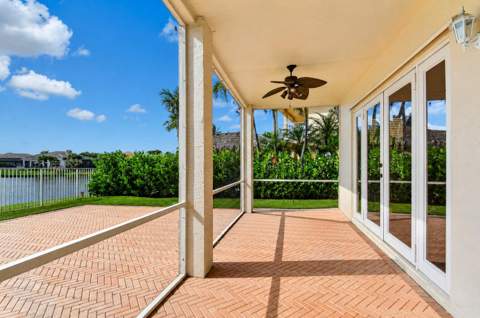2214 Ridgewood Circle, Royal Palm Beach FL - photo 12 of 49