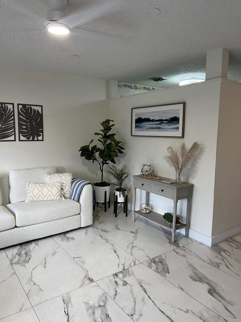 1 bedroom Stock Cooperative at 900 SW 10th Terrace #S20, Rolen Lake Gardens Co-Op, Hallandale Beach — photo 4