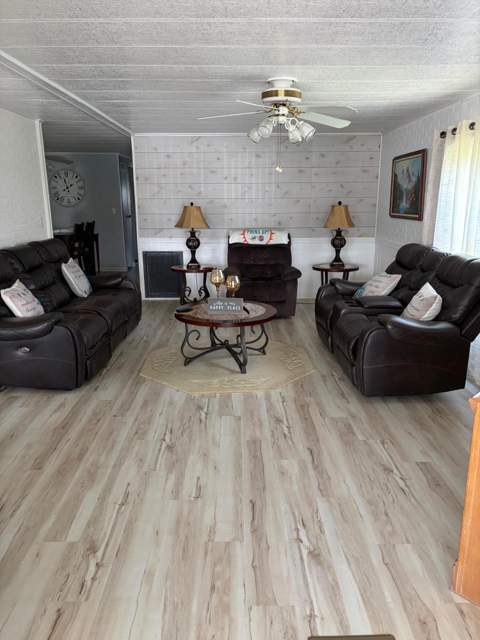 20 Flores Del Way, Fort Pierce FL - photo 8 of 13